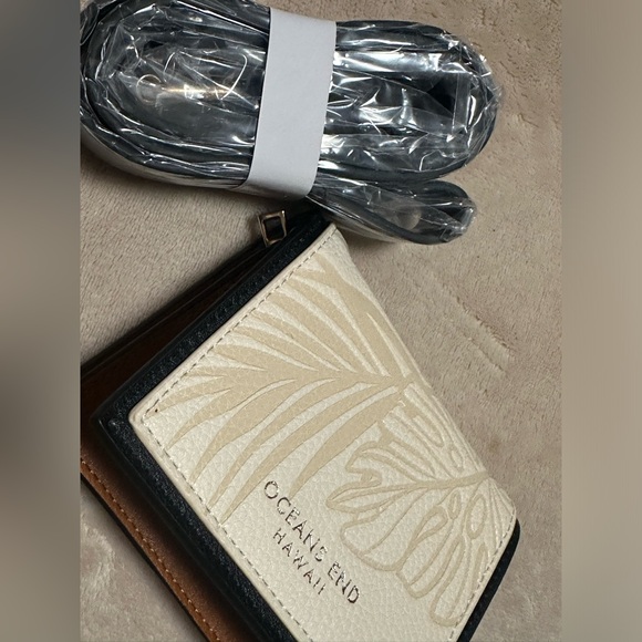 Oceans End Wallet -Charlotte Mini - Picture 3 of 12